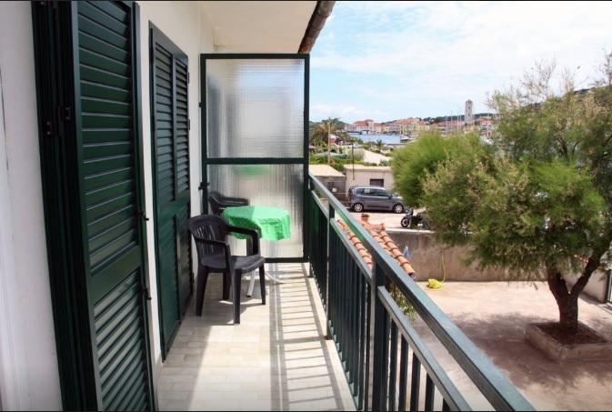 Waterfront Apartments Tisno Extérieur photo